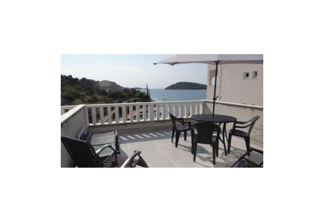 Jamnik - apartmaji Rogoznica Hrvaška