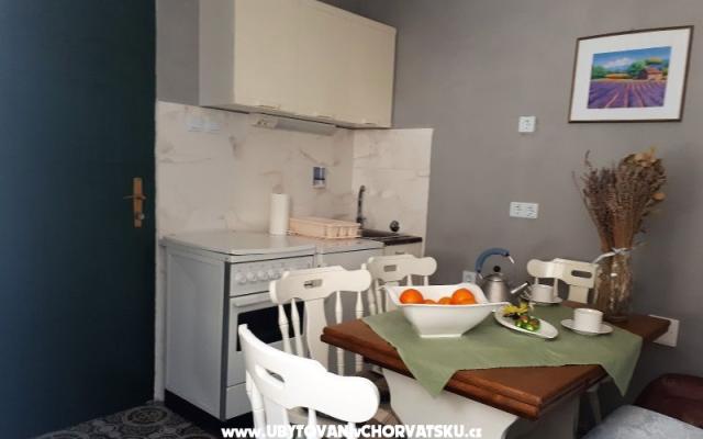 Marty  Apartmaji - apartmaji Rogoznica Hrvaška