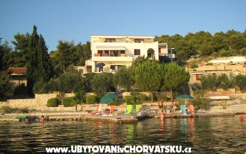 Villa Vrkic - apartmaji Rogoznica Hrvaška