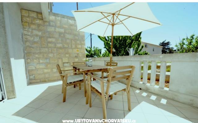 Apartmaji Nina - apartmaji Sali - Dugi otok Hrvaška
