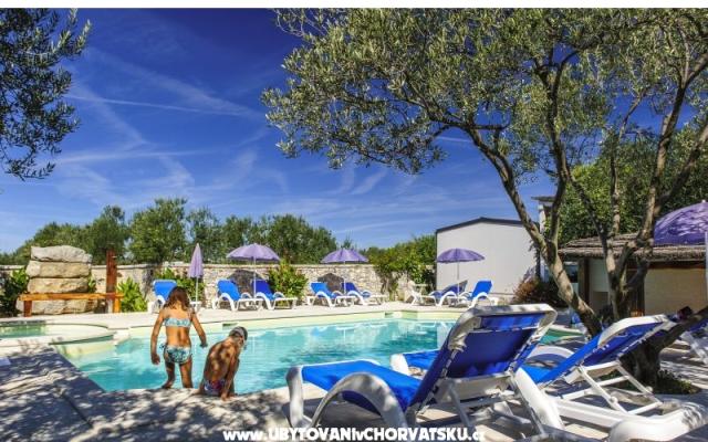 Holiday Resort Olive Garden Jadrija - apartmaji Šibenik Hrvaška