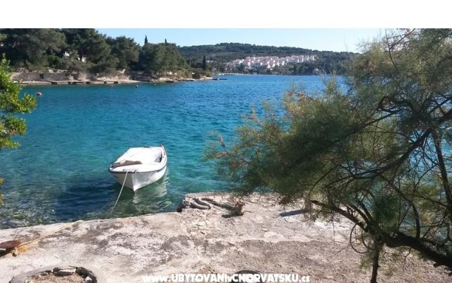 Apartmaji Janja - apartmaji otok Šolta Hrvaška