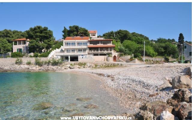 Apartmaji Sonja - apartmaji otok Šolta Hrvaška