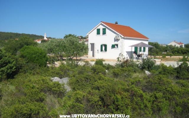 Villa Marija - apartmaji otok Šolta Hrvaška