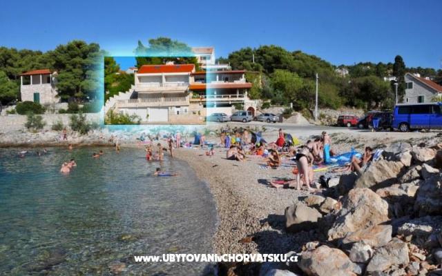 Villa Mileana - apartmaji otok Šolta Hrvaška