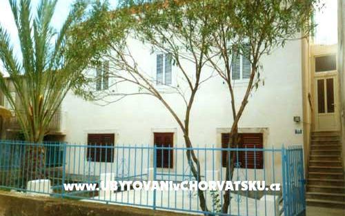 Apartmaji Jaman - apartmaji Sreser Hrvaška