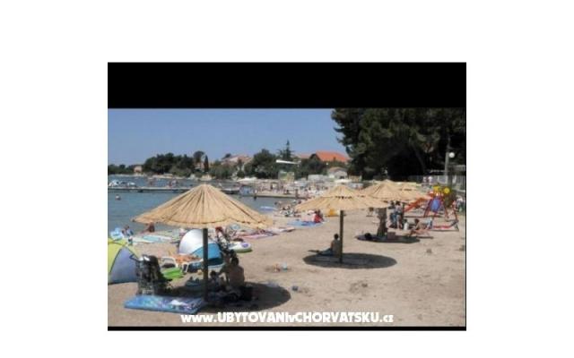 Apartma na plaži Lola - apartmaji Sukošan Hrvaška