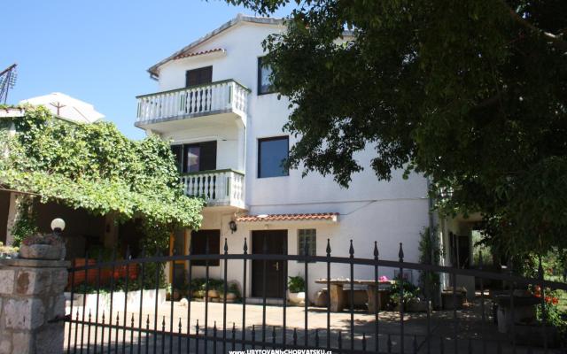 Apartmaji Dana - apartmaji Sukošan Hrvaška