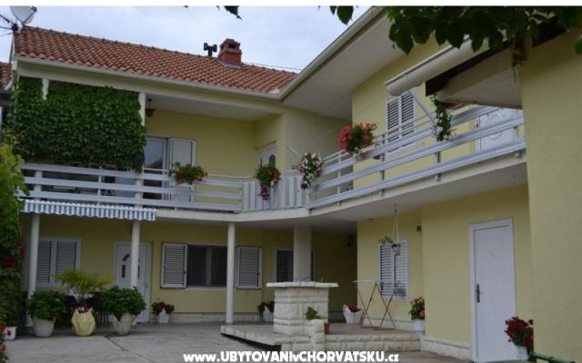 Apartmaji Mladenka - apartmaji Sukošan Hrvaška