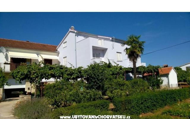 Apartmaji Šarić - apartmaji Sukošan Hrvaška