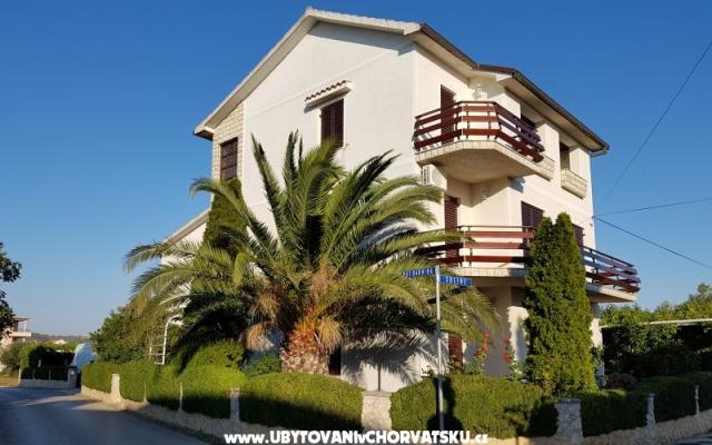 Apartmaji Žeger - apartmaji Sukošan Hrvaška