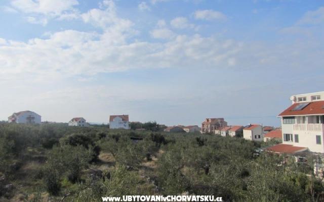 Apartmaji Denis Supetar Brač - apartmaji Supetar - Brač Hrvaška