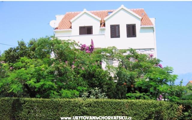 Apartma Mira - apartmaji Supetar - Brač Hrvaška