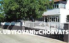 Apartmaji Roviš - apartmaji Tar Hrvaška