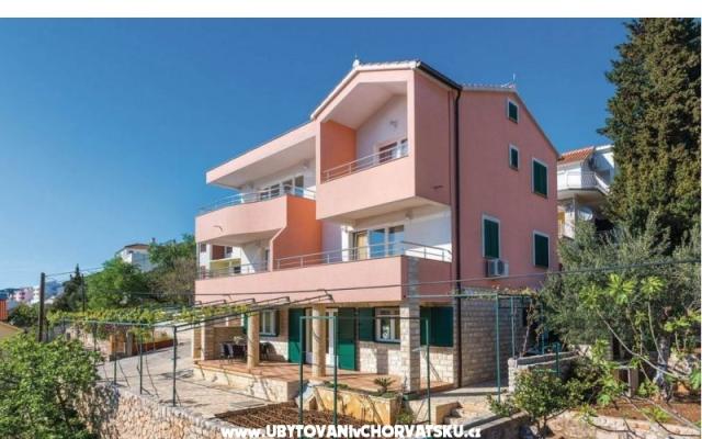 Apartmaji Hari - apartmaji Tisno Hrvaška