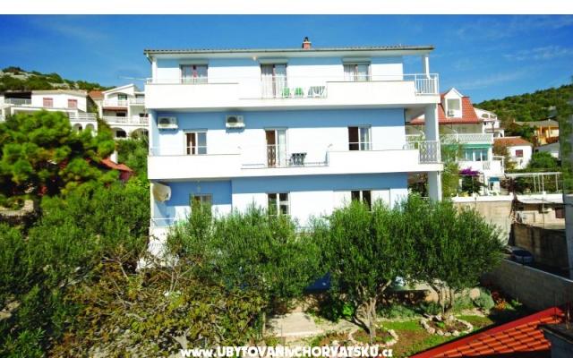 Apartmaji Mila - apartmaji Tisno Hrvaška