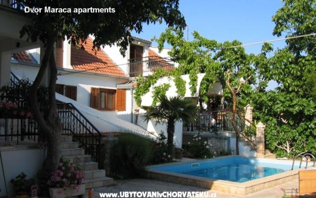 Dvor Maraca apartments - apartmaji Tisno Hrvaška