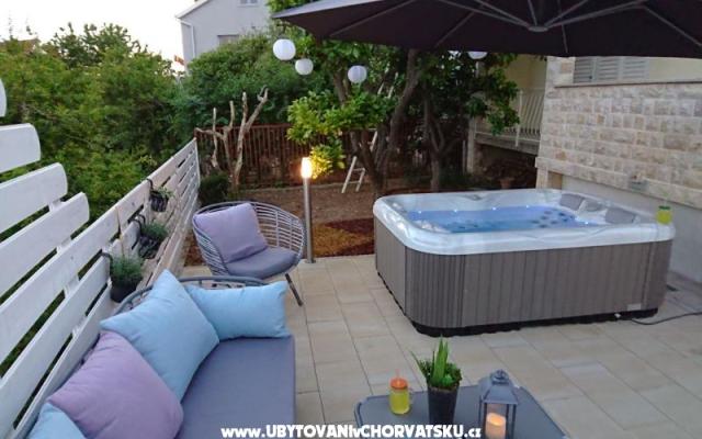Ana apartman - apartmaji Trogir Hrvaška