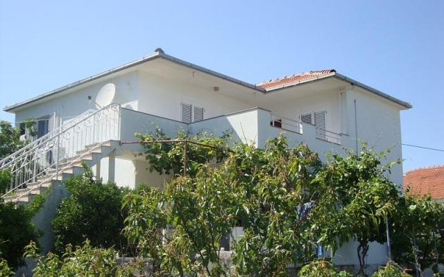 Apartma Jakov - apartmaji Trogir Hrvaška