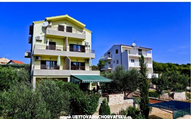 Apartmaji Aniva - apartmaji Trogir Hrvaška
