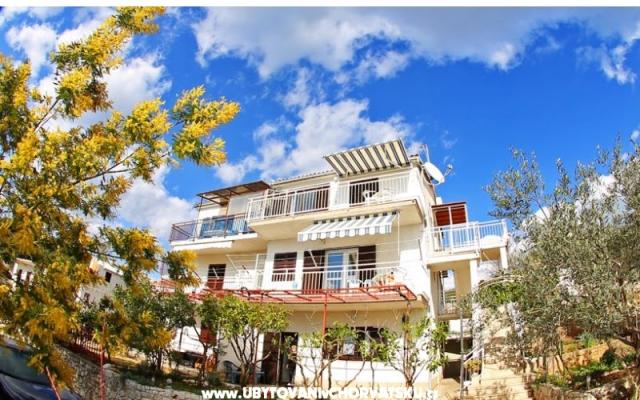 Apartmaji Gabric Čiovo - apartmaji Trogir Hrvaška