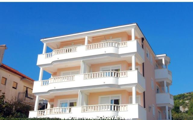 Apartmaji Barbara - apartmaji Trogir Hrvaška