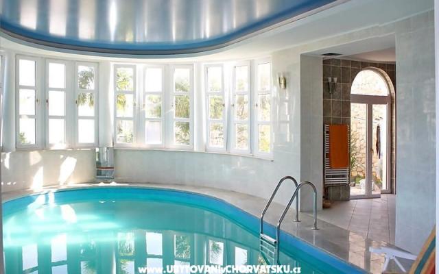 Apartmaji Vila Gloria - apartmaji Trogir Hrvaška