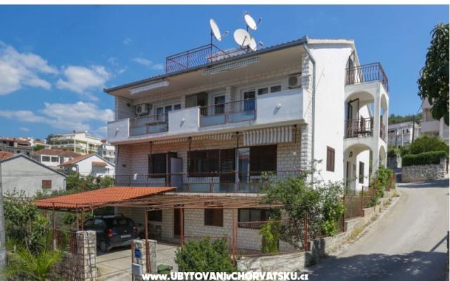 Apartmaji Leila - apartmaji Trogir Hrvaška