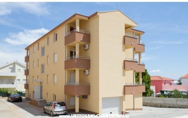Apartmaji Alpha - apartmaji Trogir Hrvaška