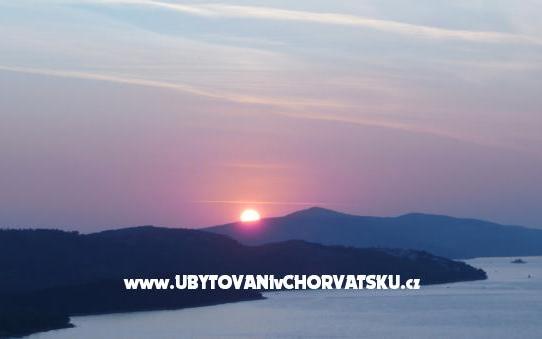Apartmaji Anamaria - apartmaji Trogir Hrvaška