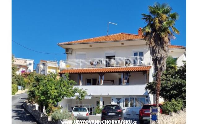Apartmaji Bareta - apartmaji Trogir Hrvaška
