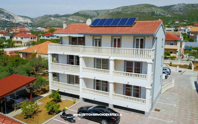 Apartmaji Jozic - apartmaji Trogir Hrvaška