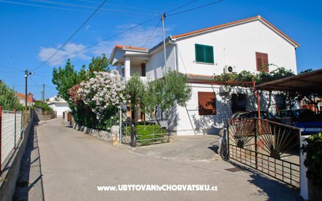 Apartmaji Ruža - apartmaji Trogir Hrvaška