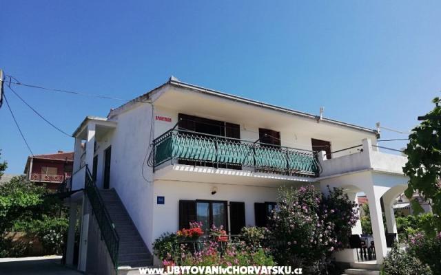 Apartmaji Santic - apartmaji Trogir Hrvaška