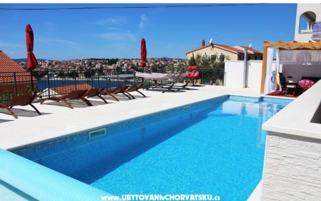 Apartmaji Zora - apartmaji Trogir Hrvaška