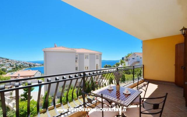 Katana B - apartmaji Trogir Hrvaška