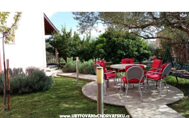 Apartmaji MAJOS - apartmaji Trogir Hrvaška