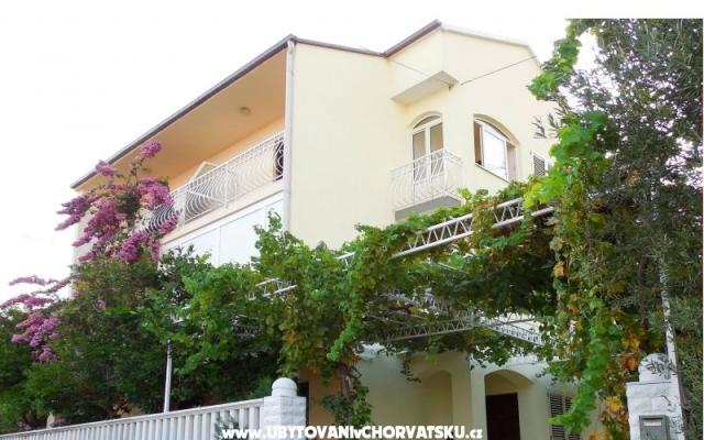  Villa Michael Apartmaji - apartmaji Trogir Hrvaška
