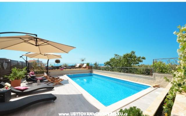 Modern - apartmaji Trogir Hrvaška