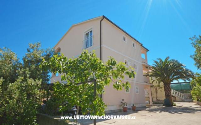 Rocco - apartmaji Trogir Hrvaška