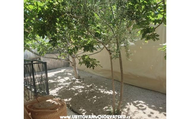 Sea Land  - apartmaji Trogir Hrvaška