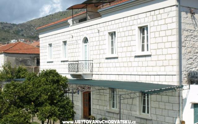 Villa Bilota - apartmaji Trogir Hrvaška