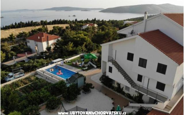 Villa Confido Luxury Apartma 01 - apartmaji Trogir Hrvaška