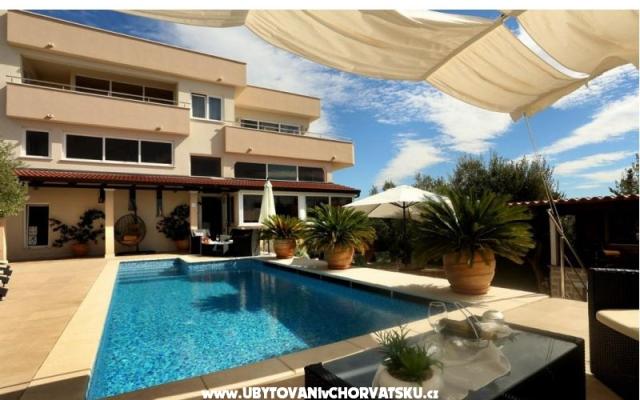 Villa Di - apartmaji Trogir Hrvaška