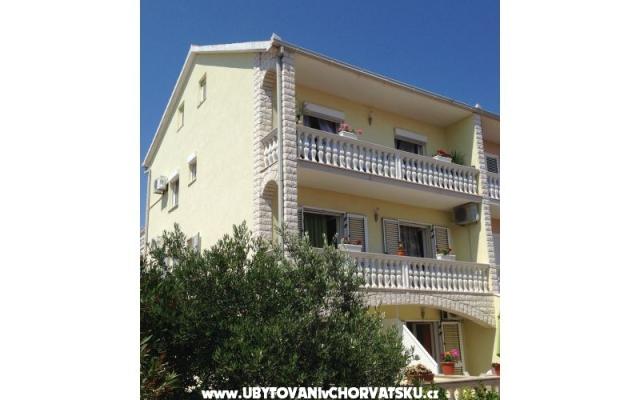 Villa Domora - apartmaji Trogir Hrvaška