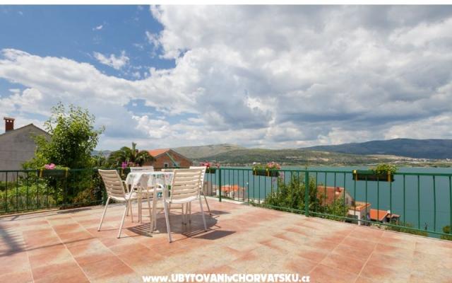Villa Rade - apartmaji Trogir Hrvaška