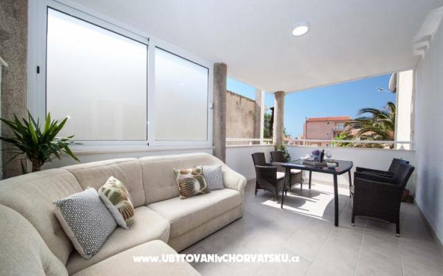 Apartmaji Lala - apartmaji Tučepi Hrvaška