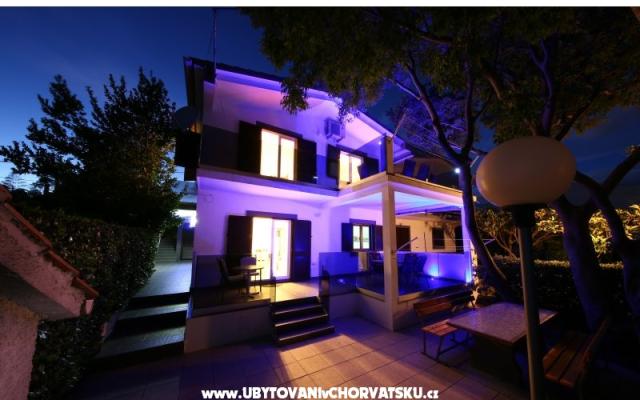 Apartmaji Diana **** - apartmaji otok Ugljan Hrvaška