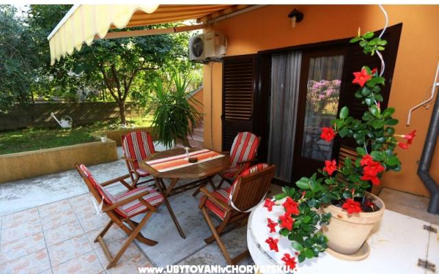 Apartmaji Gašpe - apartmaji otok Ugljan Hrvaška