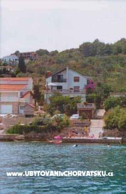 Apartmaji Kolega Kali - apartmaji otok Ugljan Hrvaška